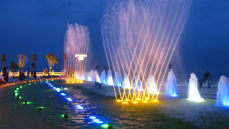 水池灯