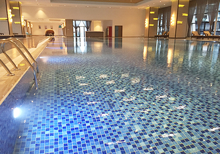 酒店游泳池水下灯光设计效果案例